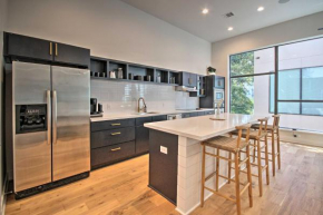 Chic Houston Townhome with Private Outdoor Lounge!